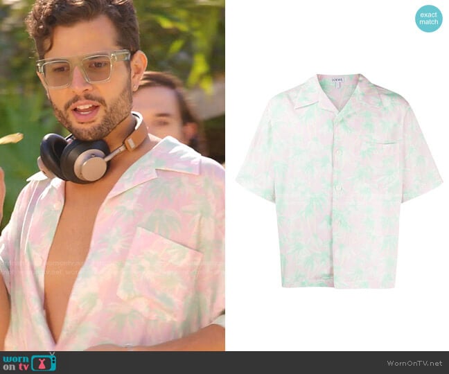 Loewe Daisy-print Bowling Shirt worn by Sam Flores (Rafael de la Fuente) on Dynasty