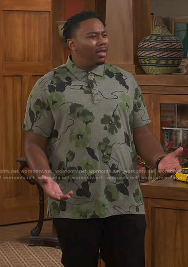 Marty’s green floral polo shirt on The Neighborhood