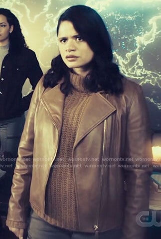 Mel’s tan leather jacket on Charmed