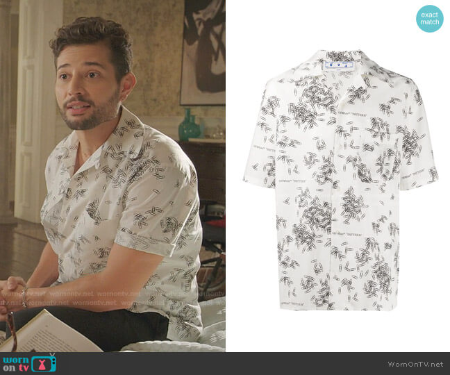 Off-White Paperclip-Print Shirt worn by Sam Flores (Rafael de la Fuente) on Dynasty