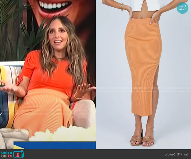 Princess Polly Tanna Midi Skirt worn by Lilliana Vazquez on E! News