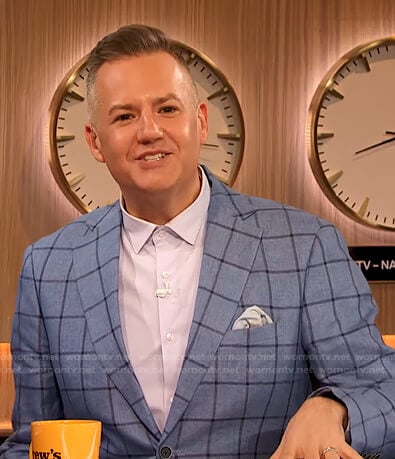 Ross’s blue check blazer on The Drew Barrymore Show