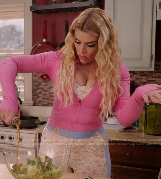 Summer’s floral leggings and bra and pink jacket on Girls5eva