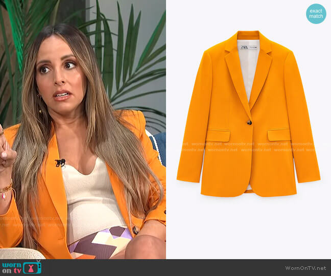 Zara Fitted Blazer with Pockets worn by Lilliana Vazquez on E! News