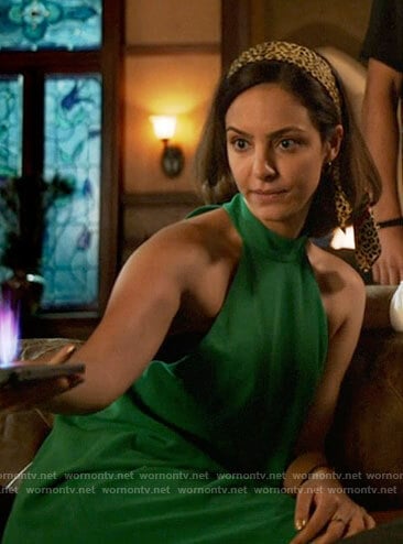 Zari’s green shift dress on Legends of Tomorrow