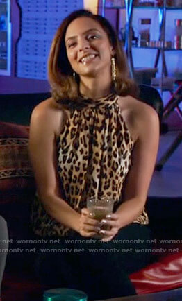 Zari’s leopard print blouse on Legends of Tomorrow