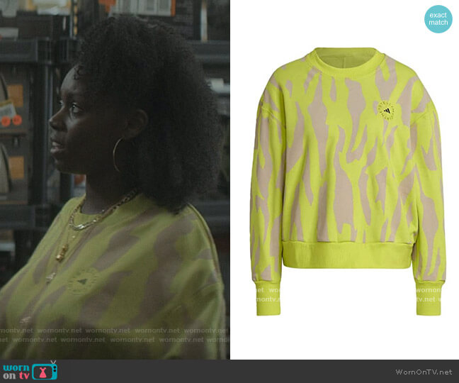 Adidas Stella McCartney Sweatshirt in Acid Yellow worn by Kiesha Williams (Birgundi Baker) on The Chi