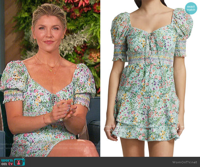 Alice + Olivia Crawford Sweetheart Puff-Sleeve Dress worn by Amanda Kloots on The Talk