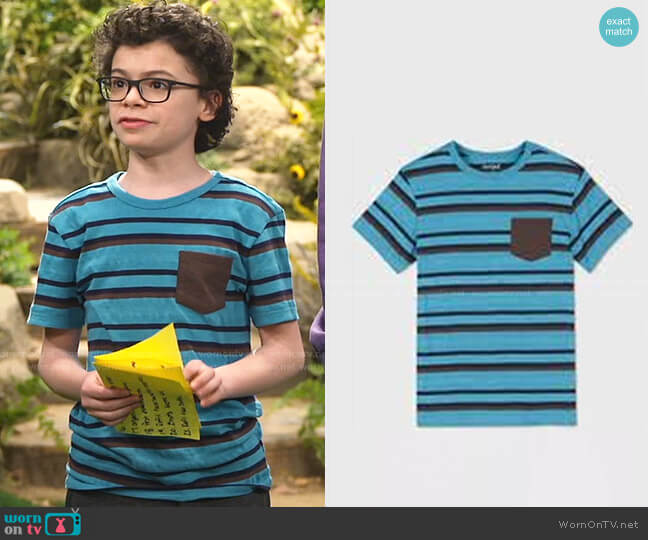 Cat & Jack Short Sleeve Pocket T-Shirt worn by Matteo Silva (Raphael Alejandro) on Bunkd