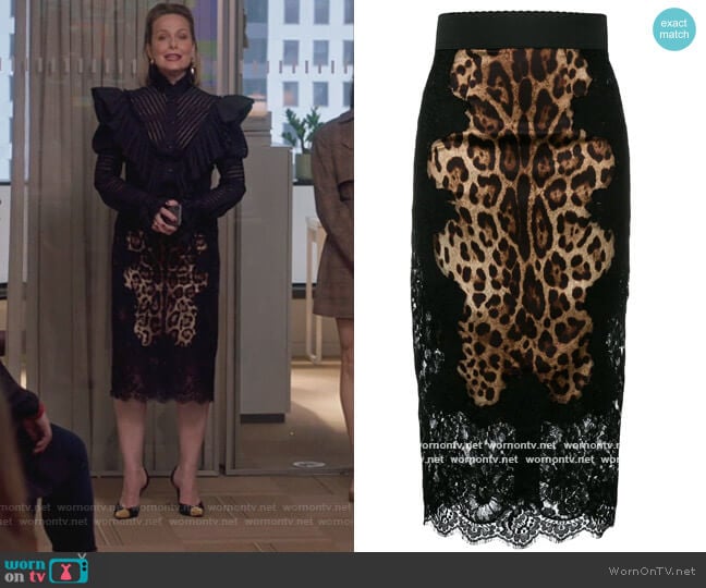 Dolce & Gabbana Leopard Print Pencil Skirt worn by Jacqueline (Melora Hardin) on The Bold Type