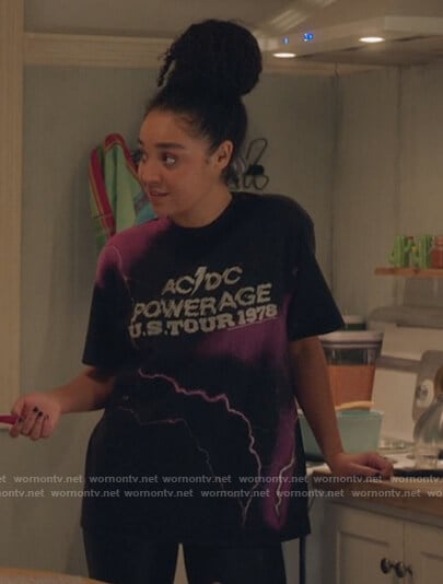 Kat’s ACDC lightning bolt tee on The Bold Type