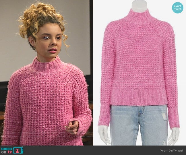 SO Feather Chenille Mockneck Sweater in Med Pink worn by Destiny Baker (Mallory James Mahoney) on Bunkd