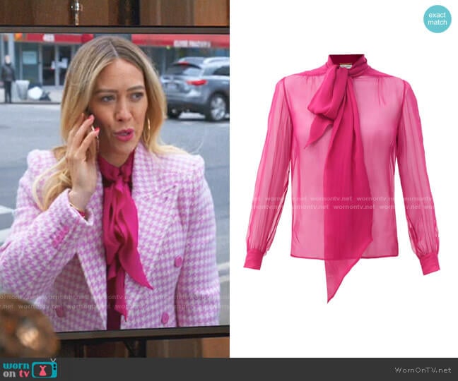 Saint Laurent Pussy-Bow Silk-Chiffon Blouse worn by Kelsey Peters (Hilary Duff) on Younger