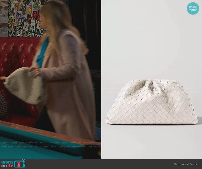 Bottega Veneta The Pouch Leather Clutch worn by Liza Miller (Sutton Foster) on Younger
