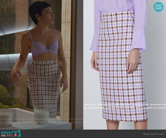 Zara Plaid Pencil Skirt in Lilac worn by Ari Blanco (Carla Diaz) on Elite