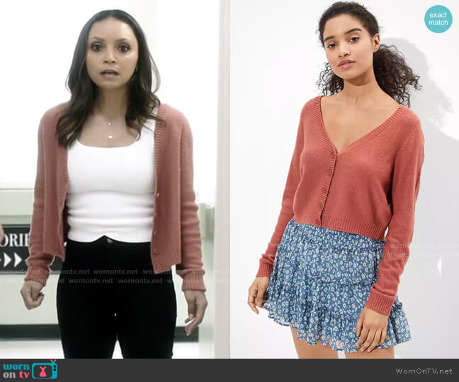 American Eagle Cropped Cardigan in Rust worn by Cecile Horton (Danielle Nicolet) on The Flash