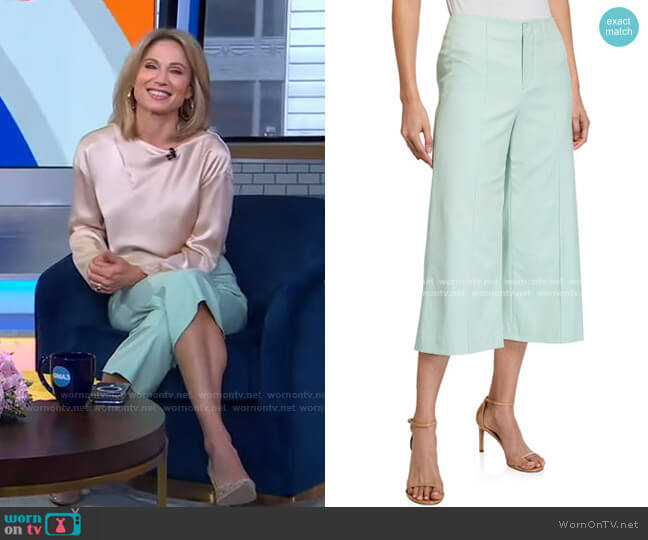 Alice + Olivia Dylan Crop Pants worn by Amy Robach on Good Morning America