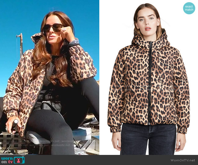 Alice + Olivia Durham PR Reversible Hooded Puffer Coat worn by Kyle Richards on The Real Housewives of Beverly Hills