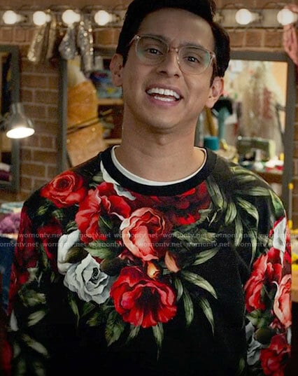 Carlos’s rose print sweatshirt on High School Musical The Musical The Series
