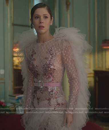 Cayetana’s pink tulle ruffle dress on Elite