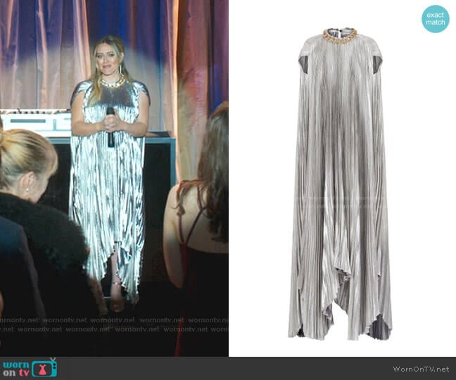 Givenchy Chain-Detailed Pleated Silk-Blend Lame Cape Dress worn by Kelsey Peters (Hilary Duff) on Younger