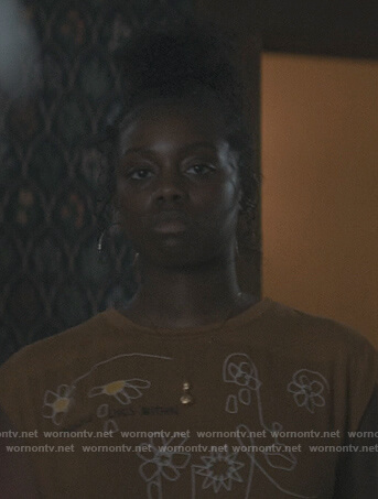 Keisha’s brown printed tank top on The Chi