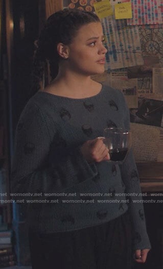 Maggie’s skull print sweater on Charmed