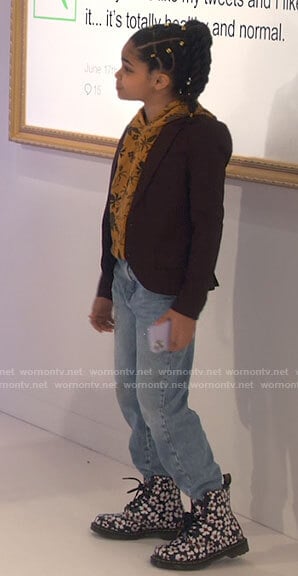 Millicent’s yellow floral hoodie and floral boots on iCarly