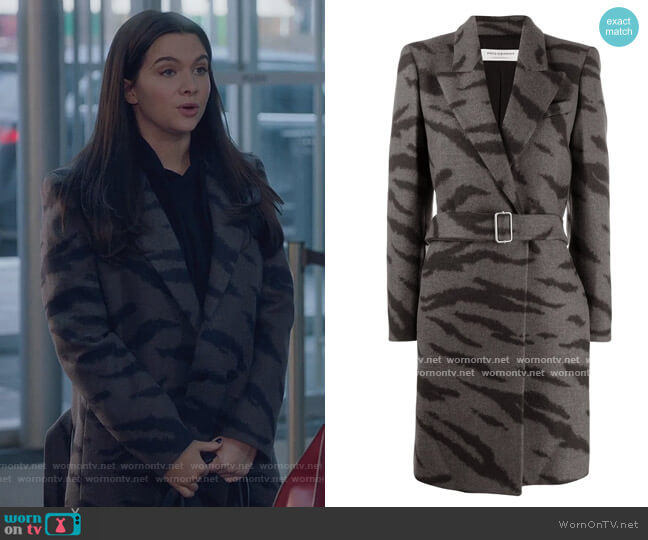 Philosophy Di Lorenzo Serafini Tiger-print belted coat worn by Jane Sloan (Katie Stevens) on The Bold Type