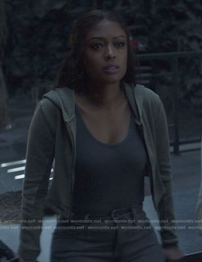 Ryan’s cropped hoodie on Batwoman