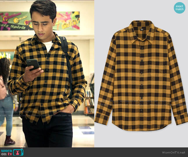 Uniqlo Flannel Checked Long Sleeve Shirt worn by Victor Salazar (Michael Cimino) on Love Victor
