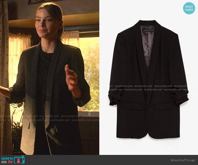 Zara Blazer with Pleated Sleeves worn by Chloe Decker (Lauren German) on Lucifer