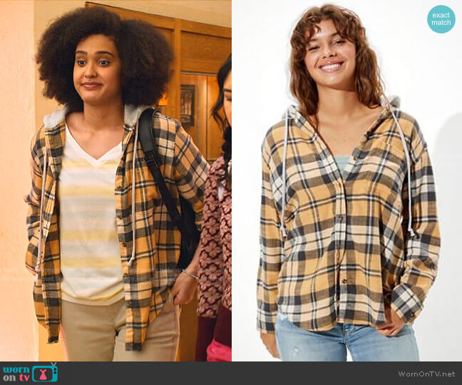 American Eagle Oversized Plaid Flannel Hooded Shirt worn by Fabiola Torres (Lee Rodriguez) on Never Have I Ever