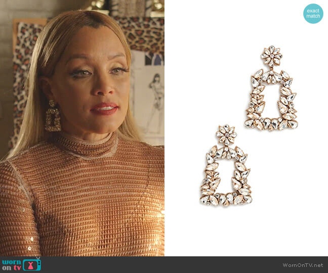 Deepa Gurnani Gold Crystal Earrings worn by Dominique Deveraux (Michael Michele) on Dynasty
