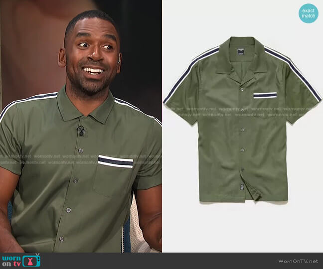 Todd Snyder Japanese Shoulder Stripe Rayon Shirt worn by Justin Sylvester on E! News