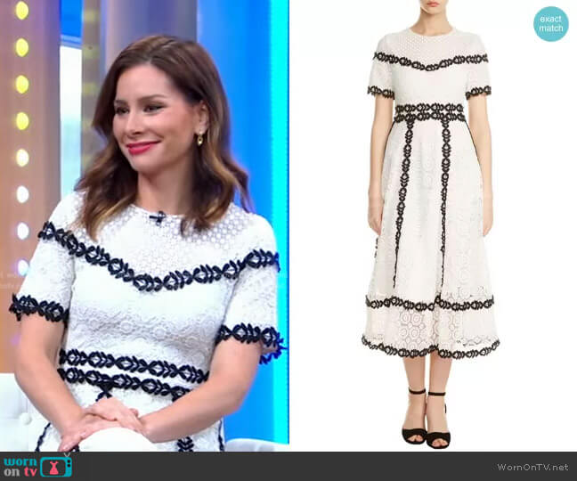 Maje Rowan Bicolore Lace Dress worn by Rebecca Jarvis on Good Morning America