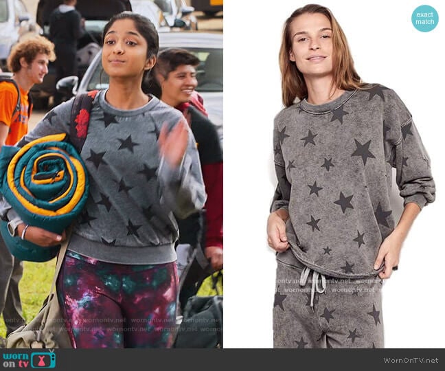 Sundry Star Puffed Sleeve Sweatshirt worn by Devi Vishwakumar (Maitreyi Ramakrishnan) on Never Have I Ever