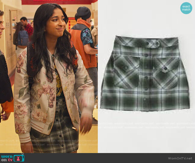 Urban Outfitters Marco Skirt worn by Devi Vishwakumar (Maitreyi Ramakrishnan) on Never Have I Ever