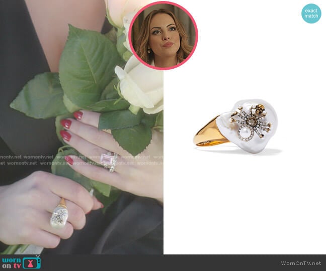 Alexander McQueen Crystal And Pearl Ring In White worn by Fallon Carrington (Elizabeth Gillies) on Dynasty