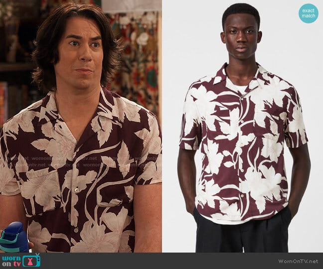 All Saints Jardin Shirt in Oxblood worn by Spencer Shay (Jerry Trainor) on iCarly