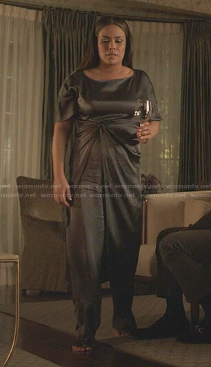 Cristal’s grey twisted waist tunic and pants on Dynasty