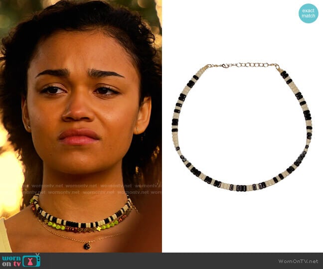Head High Surf Club Salt & Pepper Party Choker worn by Kiara Carrera (Madison Bailey) on Outer Banks