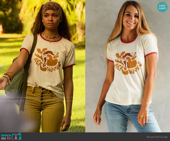 Her Waves Wave Dancer Ringer Tee worn by Kiara Carrera (Madison Bailey) on Outer Banks