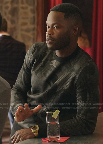 Jeff’s grey camouflage print sweater on Dynasty
