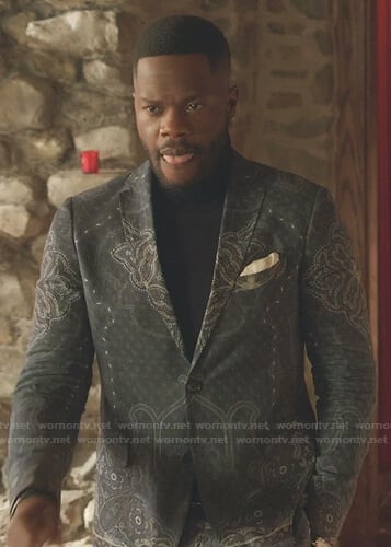 Jeff’s paisley print blazer on Dynasty