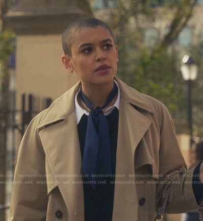 Julien’s beige trench coat on Gossip Girl