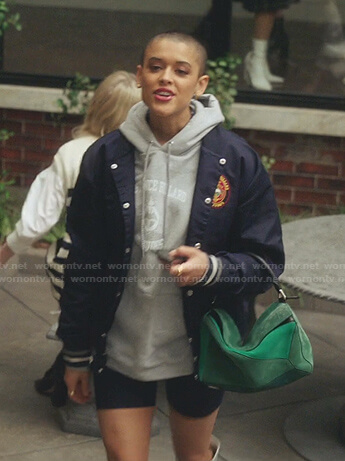 Julien’s navy bomber jacket and green bag on Gossip Girl