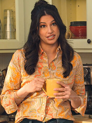 Kamala’s yellow paisley print blouse on Never Have I Ever