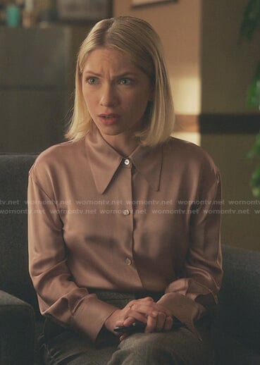 Kate’s pink satin blouse on Gossip Girl