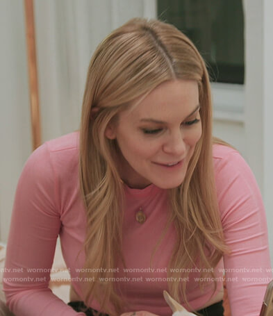 Leah’s pink crop top on The Real Housewives of New York City